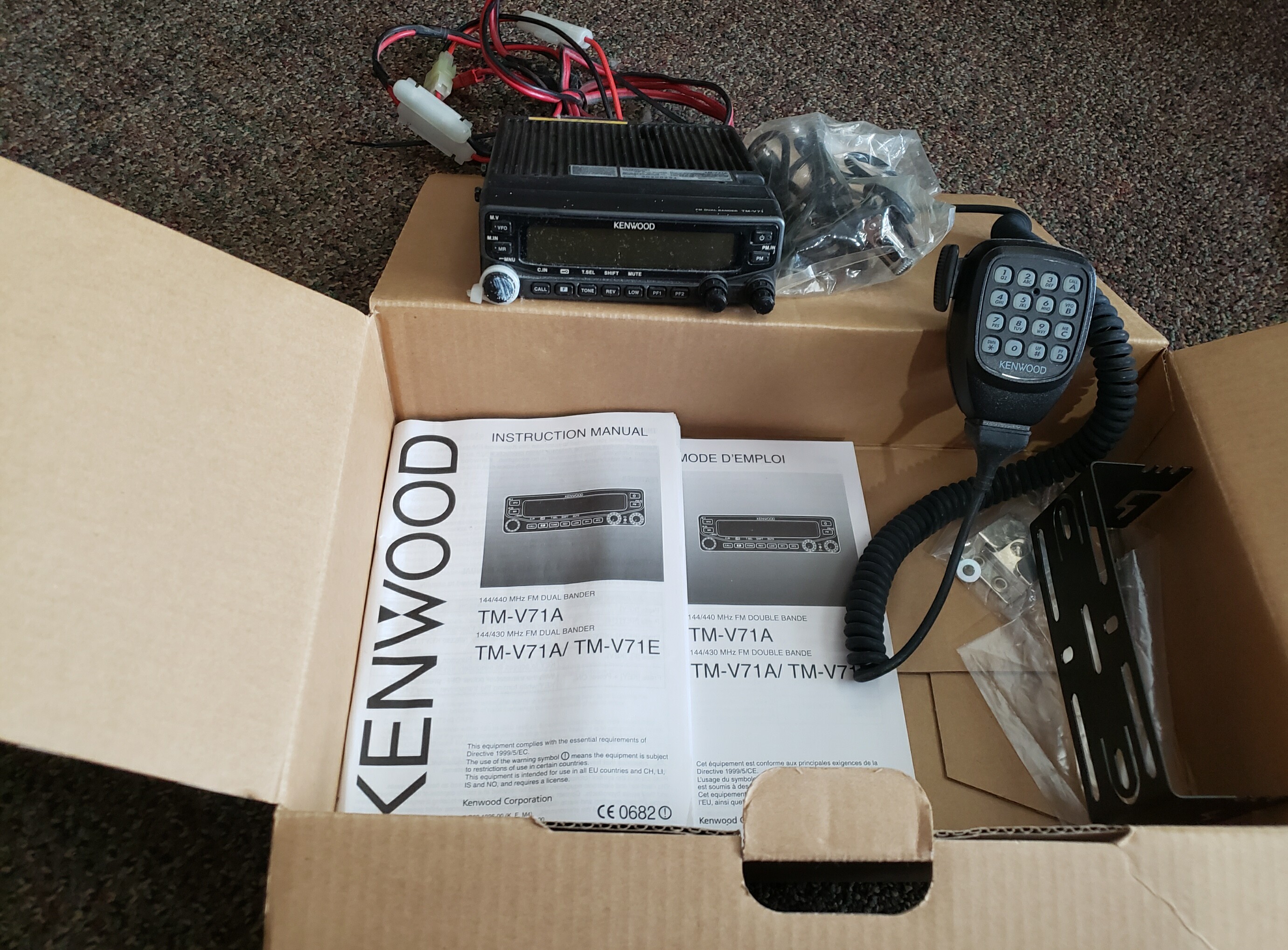 Kenwood Original TMV71A 144/440 MHz DualBand Amateur Mobile